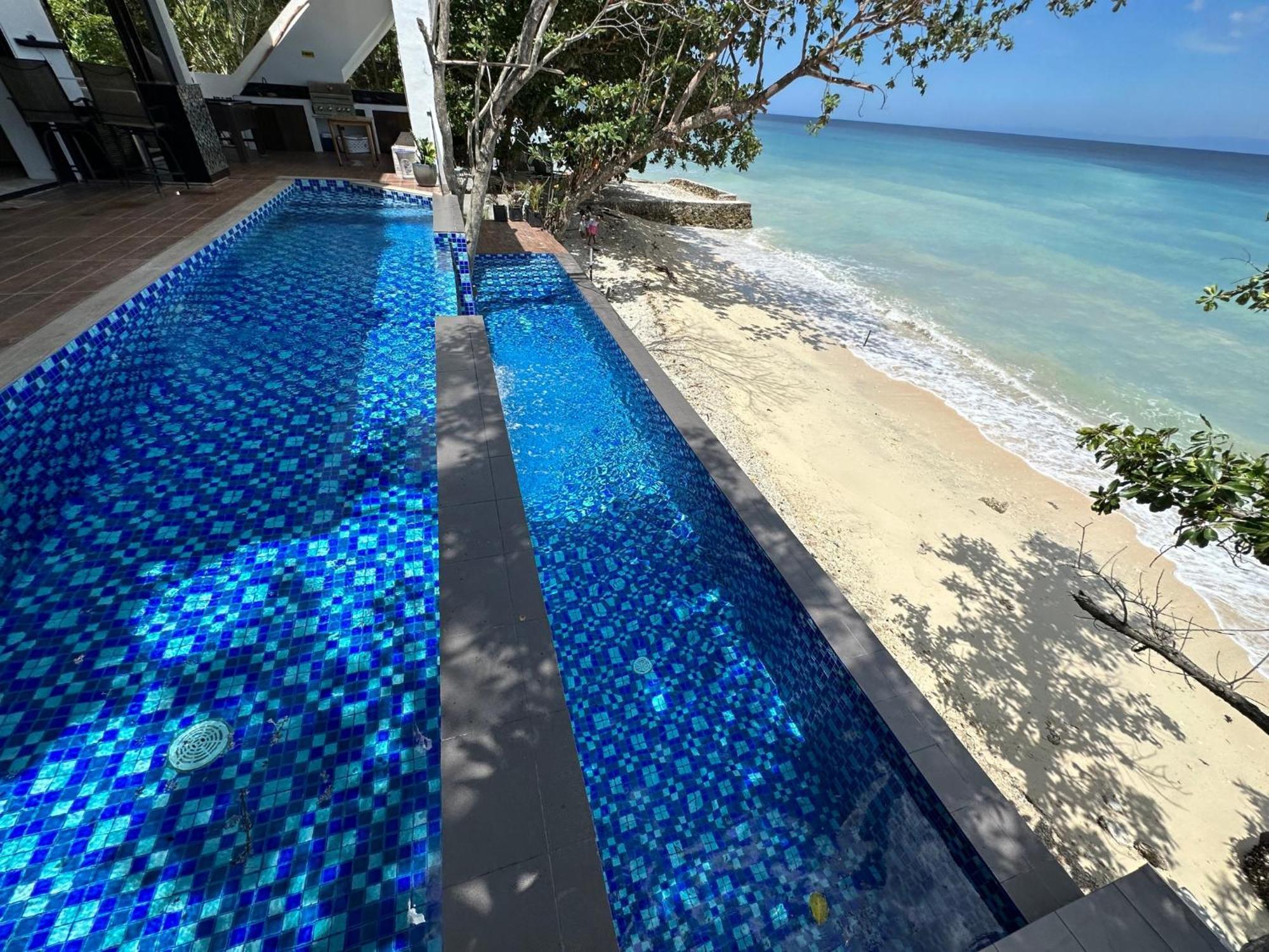 The French Villa-Santander Cebu Exterior foto